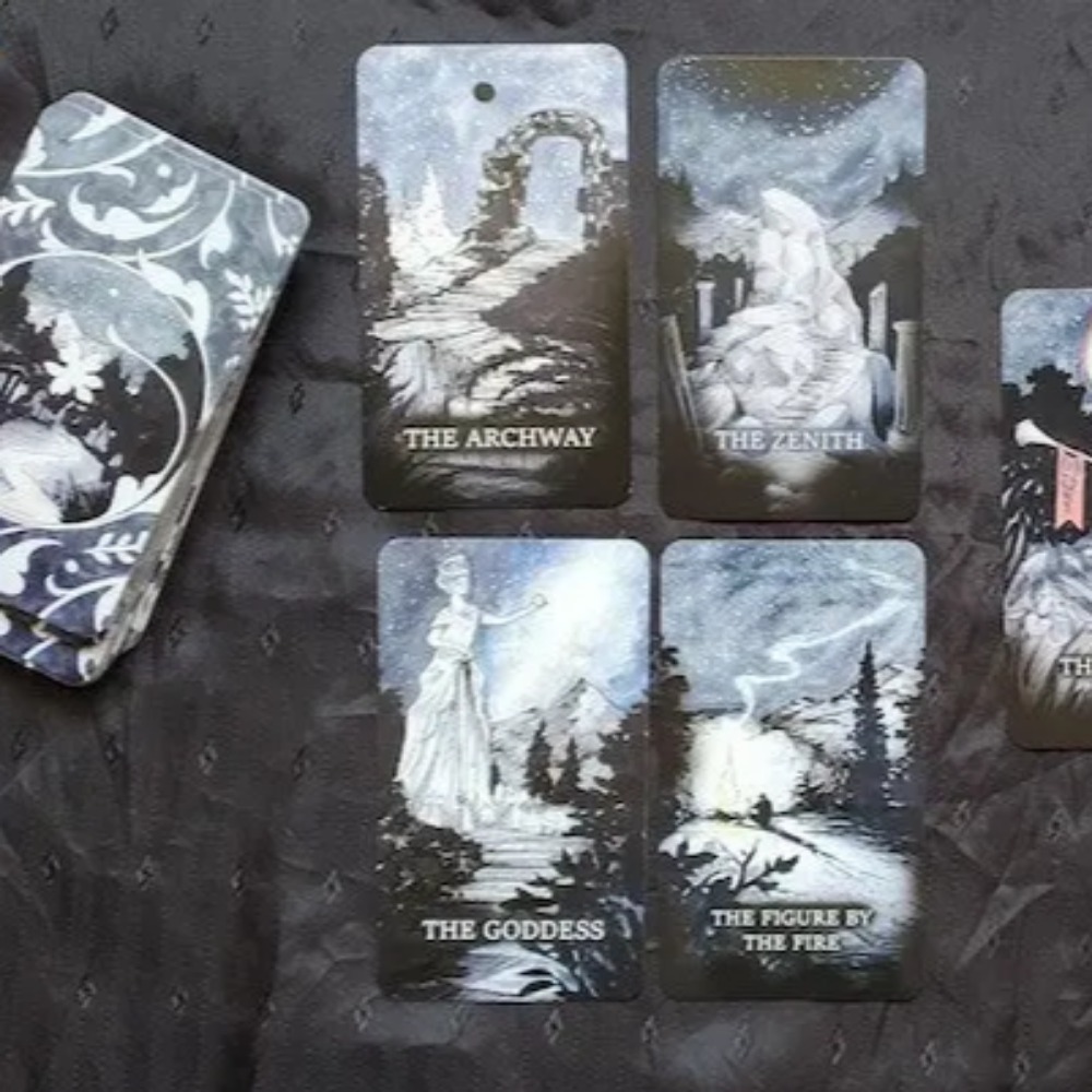 The Endless Oracle 9*6cm A Han - đánh giá và giá Tarot Deck With Guidebook